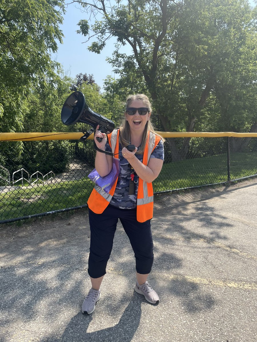 Ms. Daum tweet media