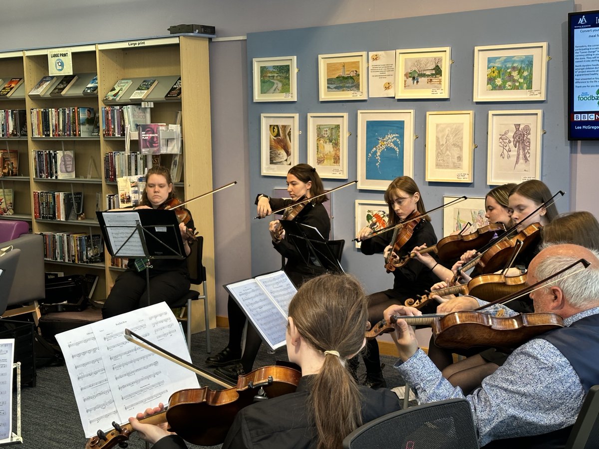 NACmusicservice's tweet image. Lovely morning at Irvine Library with musicians from the Chamber String Group celebrating Make Music Day UK @NACLibraries @NAC_Provost @MakeMusicDayUK @North_Ayrshire @Kilwinning_Acad @LargsAcademy @StMatthewsAc @ArdAcademy @NACEducation 
#MakeMusicDayUK