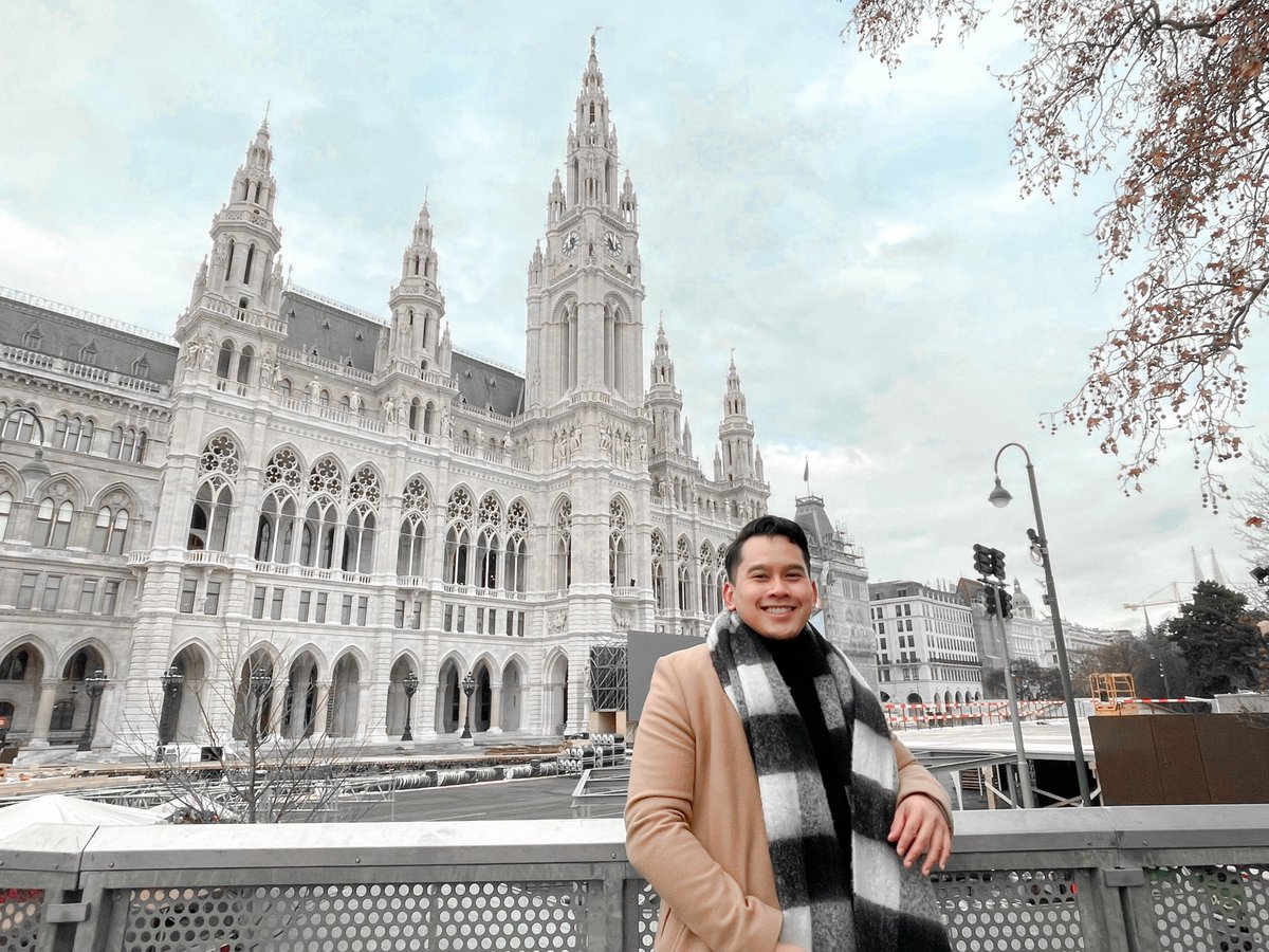 ihsnzlkfle's tweet photo. I'm looking for a romantic partner, I'm a 27 yo working professional, with a car and a house in Malaysia.

Requirement ;
- UOB card holder https://t.co/vMzQ3c2qV5