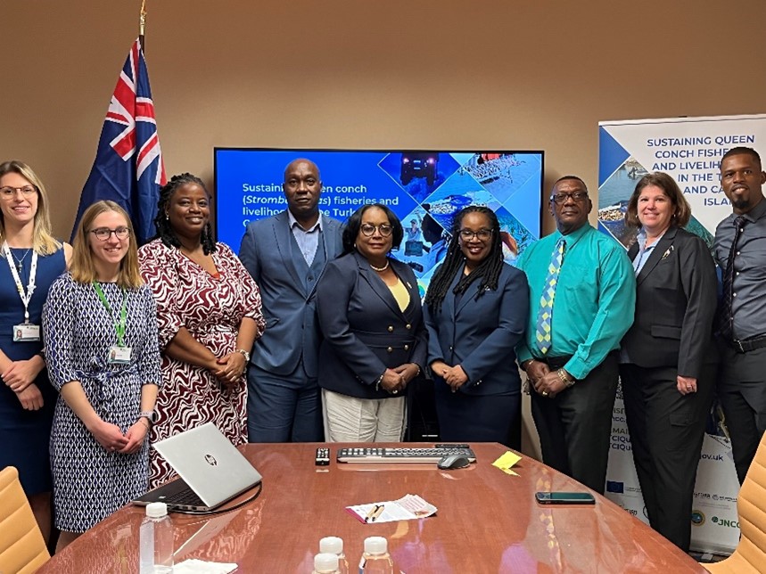 JNCC_UK's tweet photo. Catch-up on our latest blog from staff who visited the Turks &amp; Caicos Islands 🇹🇨 earlier in the year as part of the EU-funded 'Sustaining queen conch fisheries and livelihoods in the Turks &amp; Caicos Islands' project 🐚https://t.co/RO6IgCHWvt
#ForNaturePeoplePlanet 🌍💚#RESEMBID https://t.co/CAij1V9FD7