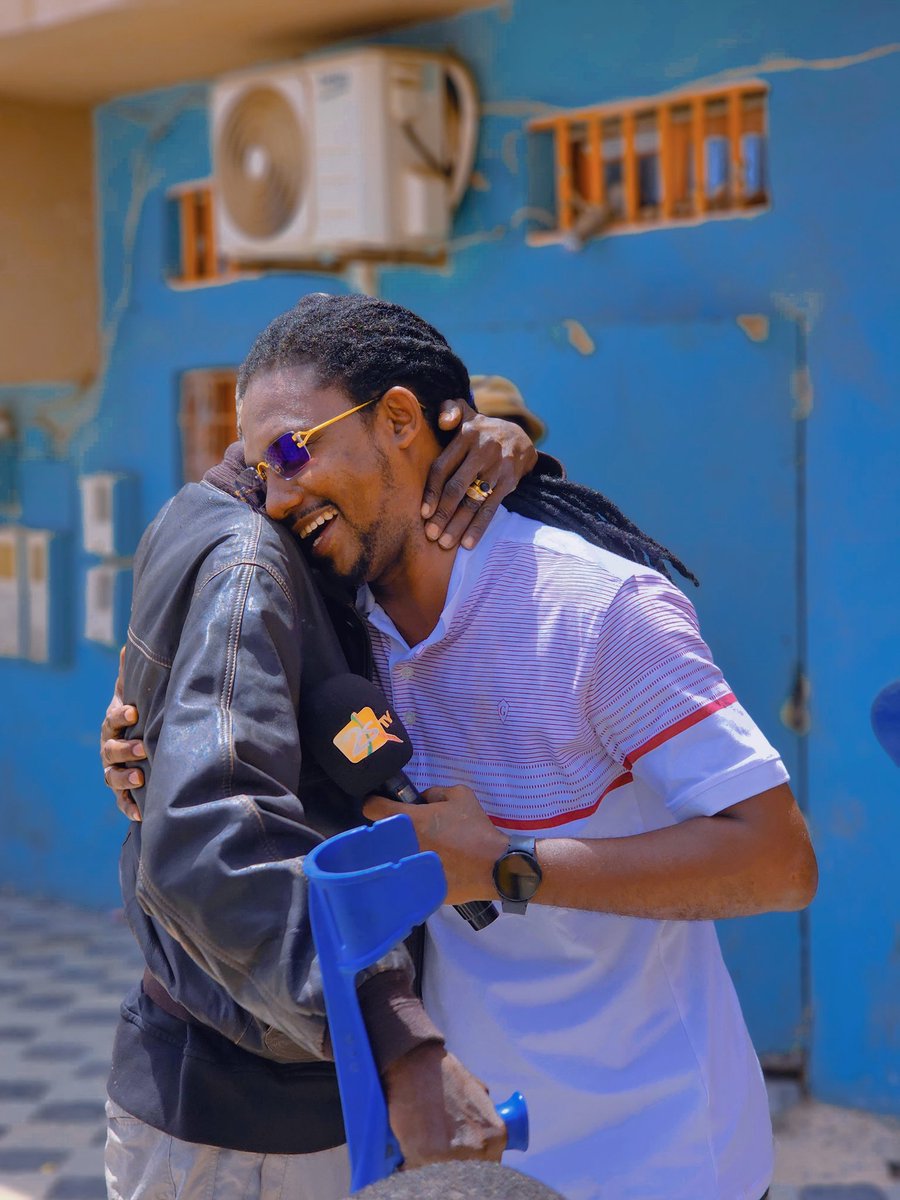 PapeSidy's tweet image. Une Petite Histoire en 4 Photos 😍😍
#Aaru_Mbed Jeudi 14h
#happybirthday #2STV #20ans