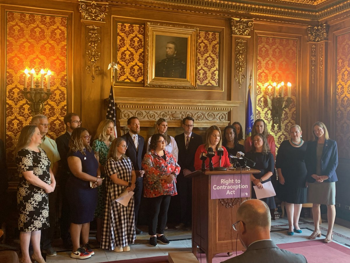 Today Rep. @LisaSubeck, @RepDrake, and I introduced the Right to Contraception Act which would establish an individual's right to access and a health care provider's right to provide contraceptives and information regarding contraception.