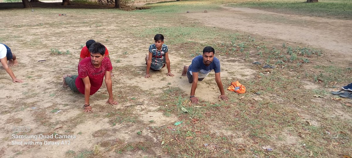 MEENUSI66547052's tweet photo. International yoga day celebration
#CSCpeYoga
#MyYogaMyPose
@moayush
@CSCegov_
@CSCSPV_Health https://t.co/Nx4RfUm0gp