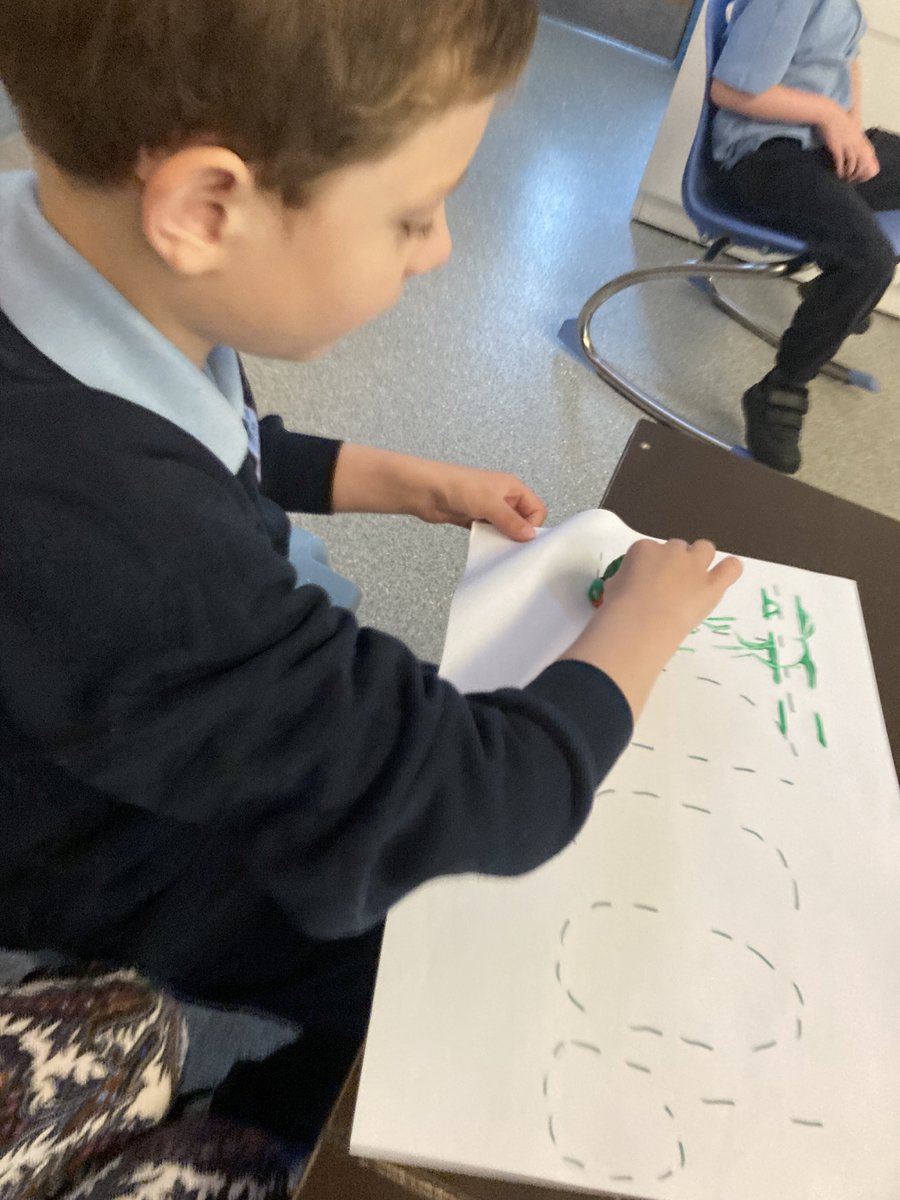 ALS_EYKS1's tweet photo. In Wales class as part of their marvellous machines topic, students have listened to the story of the 'Naughty school bus.' Everyone took part in retelling the story with small world items and used a range of vehicles to mark make names and patterns 🌟🚍#literacy #storytelling https://t.co/qYsIgNG2k3