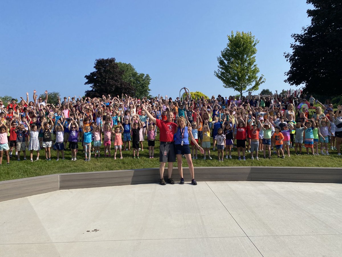 The retirees kicked off our final Fun Day! #HHhappy