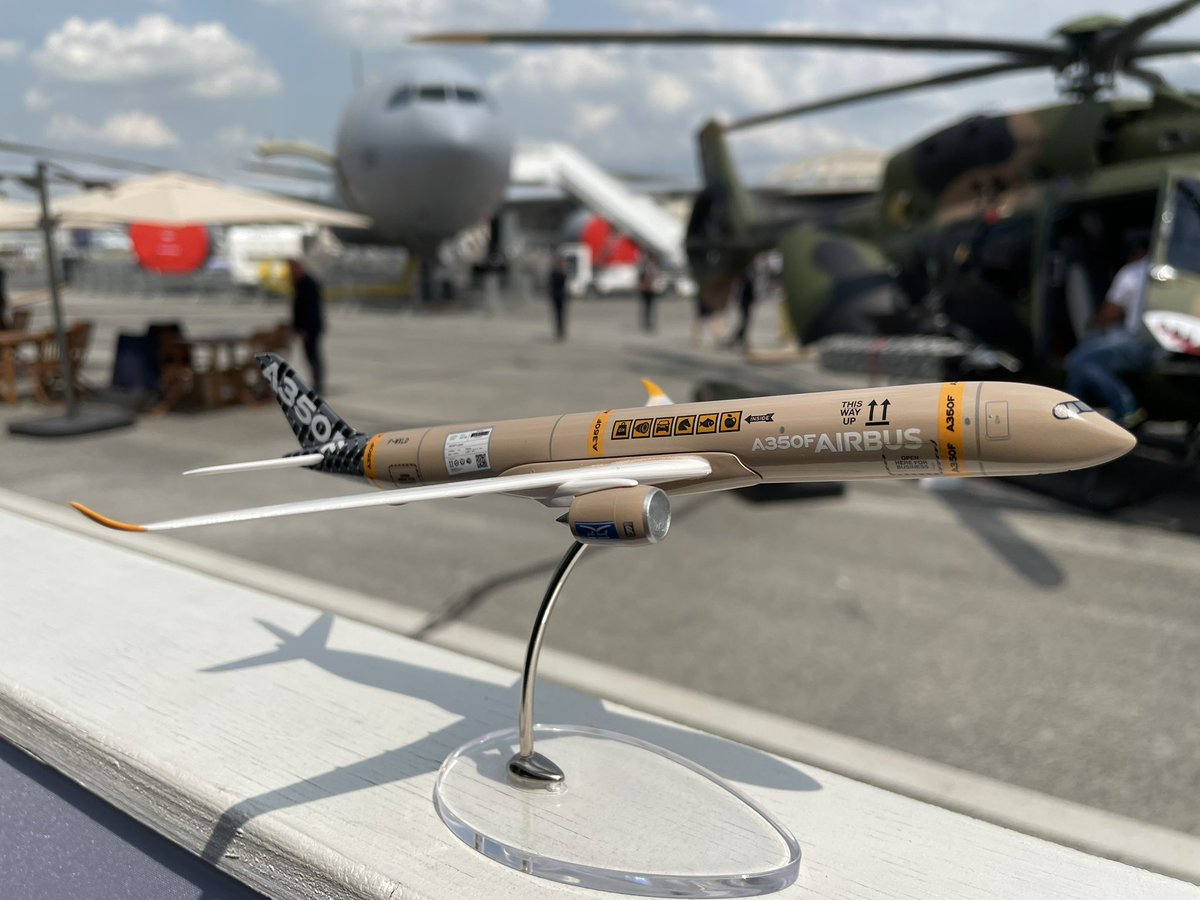 anthrsdo's tweet image. New #A350F livery unwrapped 📦 ✈️ #ParisAirShow