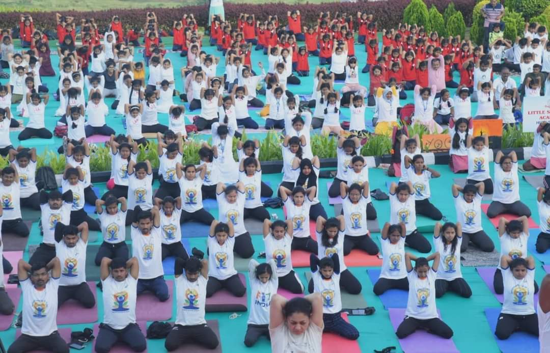 Mr. Iranna Kadadi R. S, Hon'ble Member of Parliament inaugurated International Yoga Day at Belgaum organized by NYK