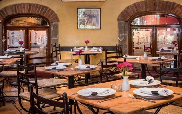 <a href="/Mariannamagos/">Marianna Magos</a> visitó Barrio Sur, un espacio ubicado al sur de la ciudad, dentro de una bella casona con una atmósfera que te invita a quedarte.
Conoce más 👇
lideresmexicanos.com/tendencias/bar…