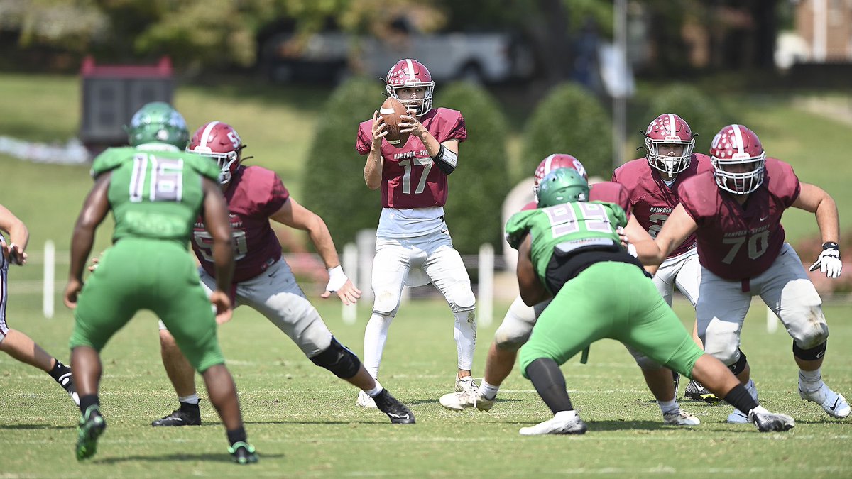 After a great visit at Hampden-Sydney College I am blessed to receive an offer from @HSC__FOOTBALL !! 
@ZachZullinger 
@HaydenGregory50
@thekuff16