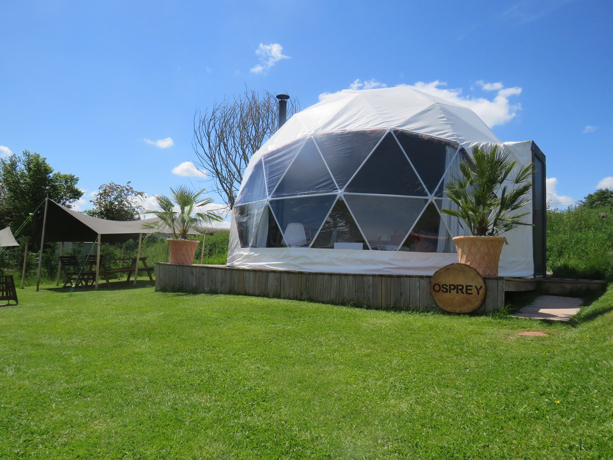 💚 'Had an amazing stay. The geodome was luxurious & warm with the log burner. Had a lovely area outside to have a bbq & take in the views. Would definitely recommend.' 👍 
camping-directory.uk/3014 
#Glamping #Holiday #Geodome #Yurt #BellTent #Review #Lea #RossOnWye #Herefordshire
