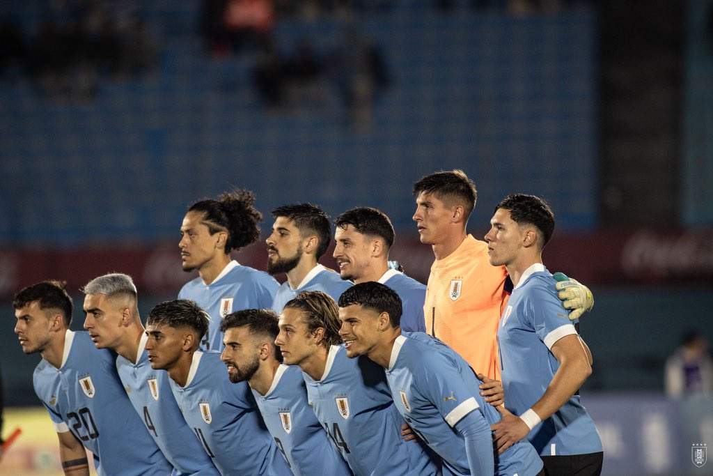 🇺🇾 Contento por volver a jugar con la Selección, en casa y con nuestra gente! 🙌🏼 Feliz de ser parte en esta nueva etapa. Vamos @Uruguay !