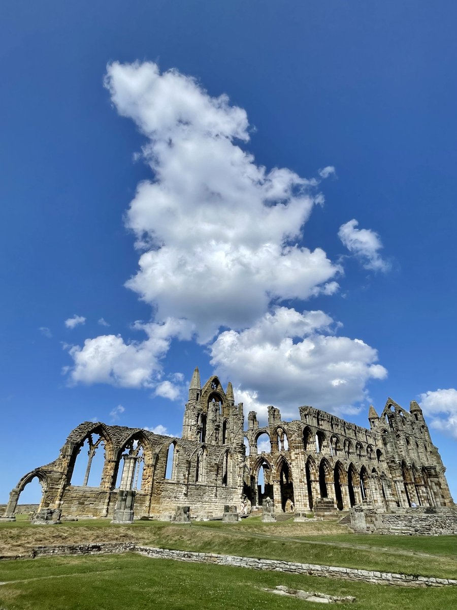 イギリス夏至です

#WhitbyAbbey