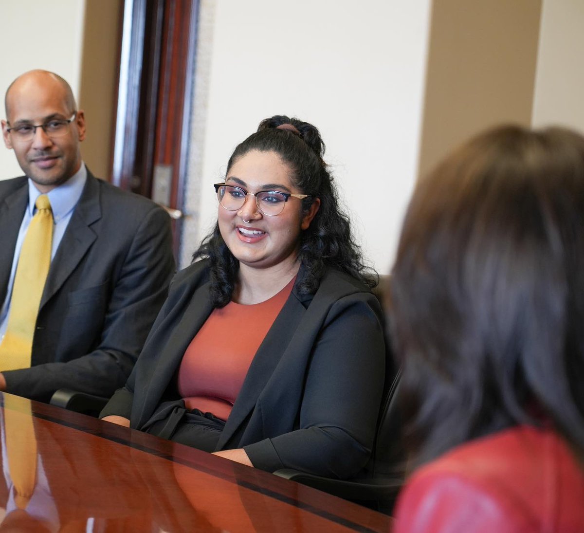 utahDHRM's tweet photo. #ReturnUtah participants met with @LGHendersonUtah last week for a brief discussion on #careerbreaks, career reentry, and to celebrate, as the majority of graduating returners have secured long term roles working for the #StateofUtah.
@UtahCommerce @UtahDHHS https://t.co/KEOrJCgeg2