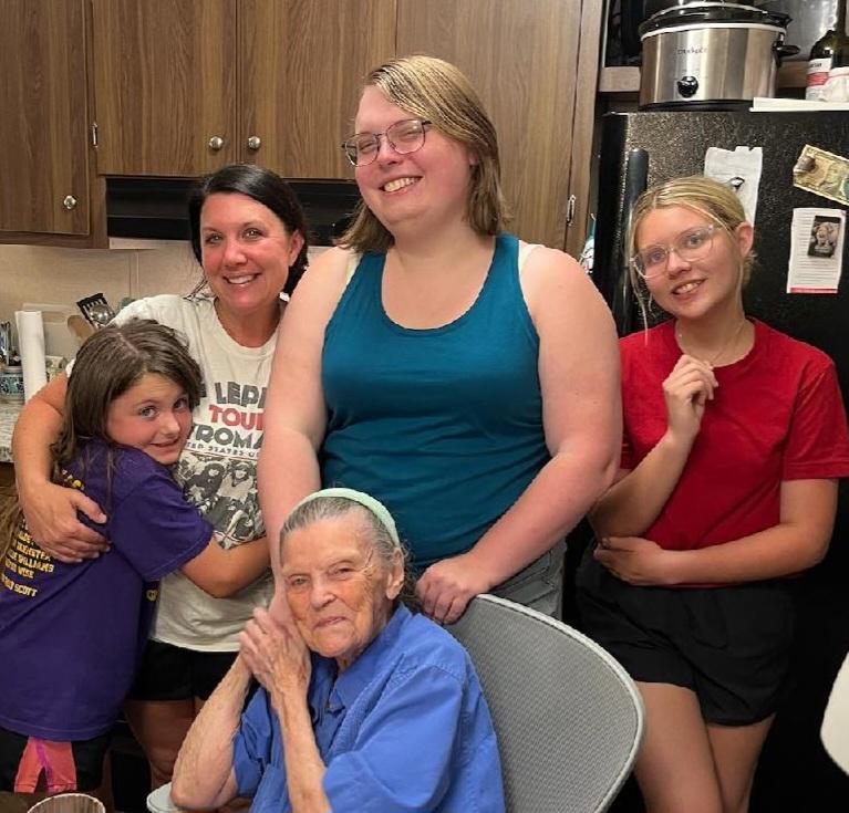 Amanda Sullender tweet media