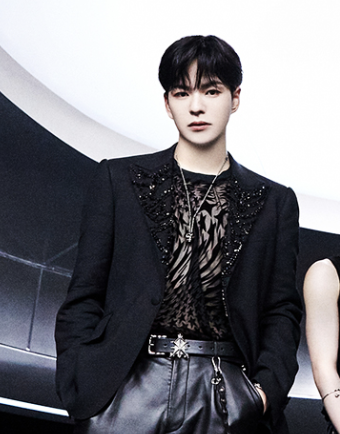 jaheuyk's tweet photo. jaehyuk so fine as hell https://t.co/LgnxrXpjOY