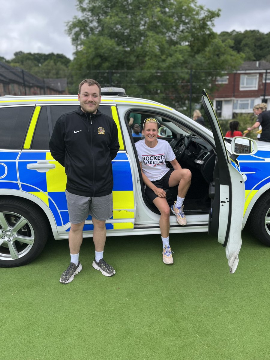 What a great day supporting @TVP_Reading community schools sports day. So great to see so many organisations working together to deliver activity. <a href="/chrugbyltd/">CH Rugby</a> <a href="/MNRCoaching/">MNR Coaching</a> @ThealeStn <a href="/RBFRSofficial/">Royal Berkshire Fire and Rescue Service</a>