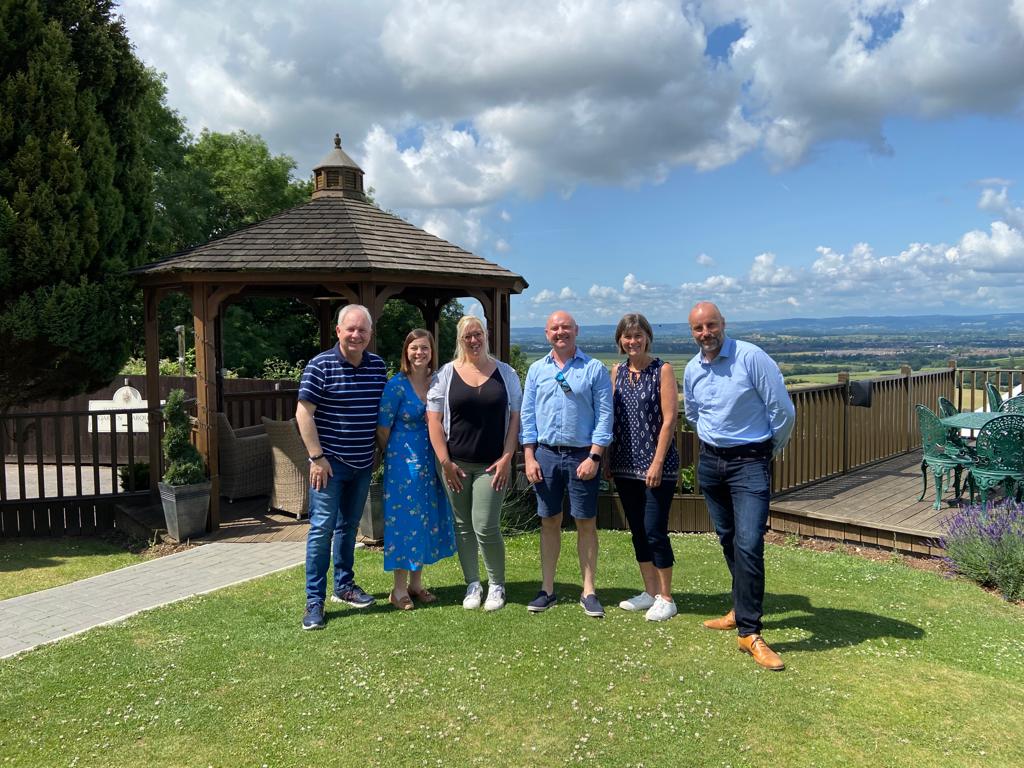 QuoLux | B Corp Certified tweet media