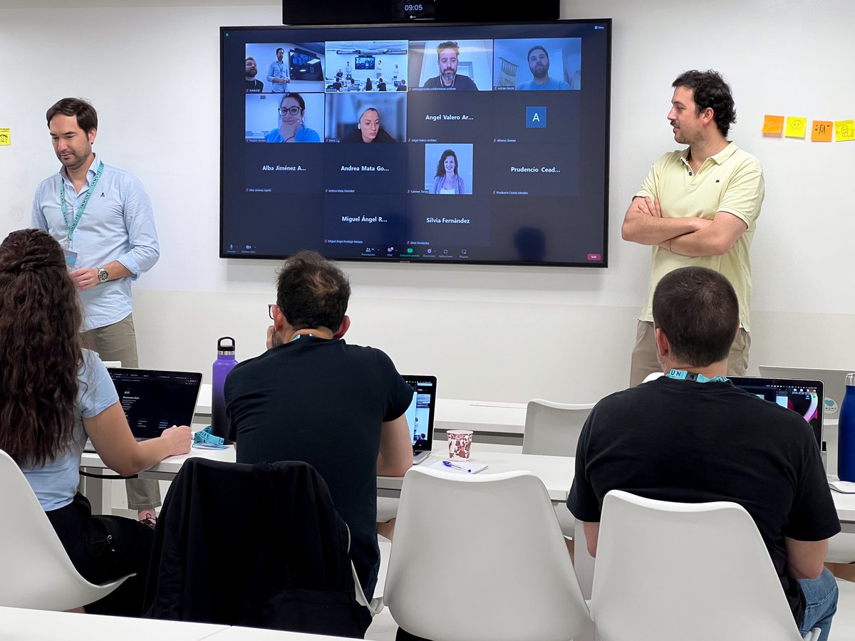 immuneinstitute's tweet image. ¡Este lunes inició el bootcamp de diseño ux/ ui de verano!💻🎨

Nuestros nuevos immuners se preparan, junto a Raúl Marín Calleja, para 3 meses intensos llenos de aprendizaje y nuevas experiencias.

¡Estamos impacientes por ver sus progresos!🧠🚀
#ChangeTheCourse #diseño #uxui