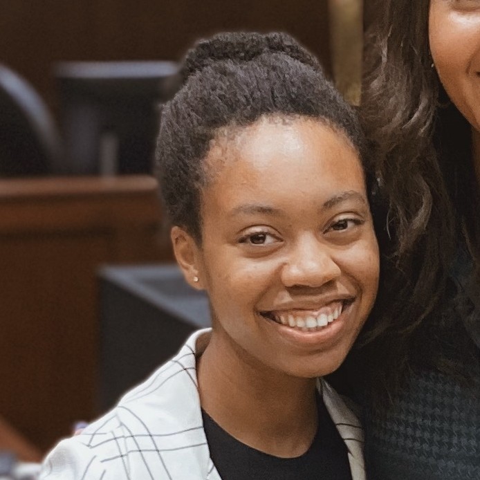 Elise Miller ('20) is one of six OU Law students who have been awarded the prestigious Justice John Paul Stevens Public Interest Fellowship. She will receive $6,000 for summer public interest work in an underserved community (with Still She Rises). 

Congratulations, Elise! https://t.co/O3ykFoOghd