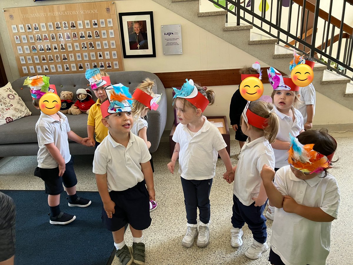 The Nursery children have made Ascot Hats ready for the races. They then paraded around the Prep School showing off their beautiful creations. #eyfs #MaristNursery #RoyalAscot2023 🏇👒