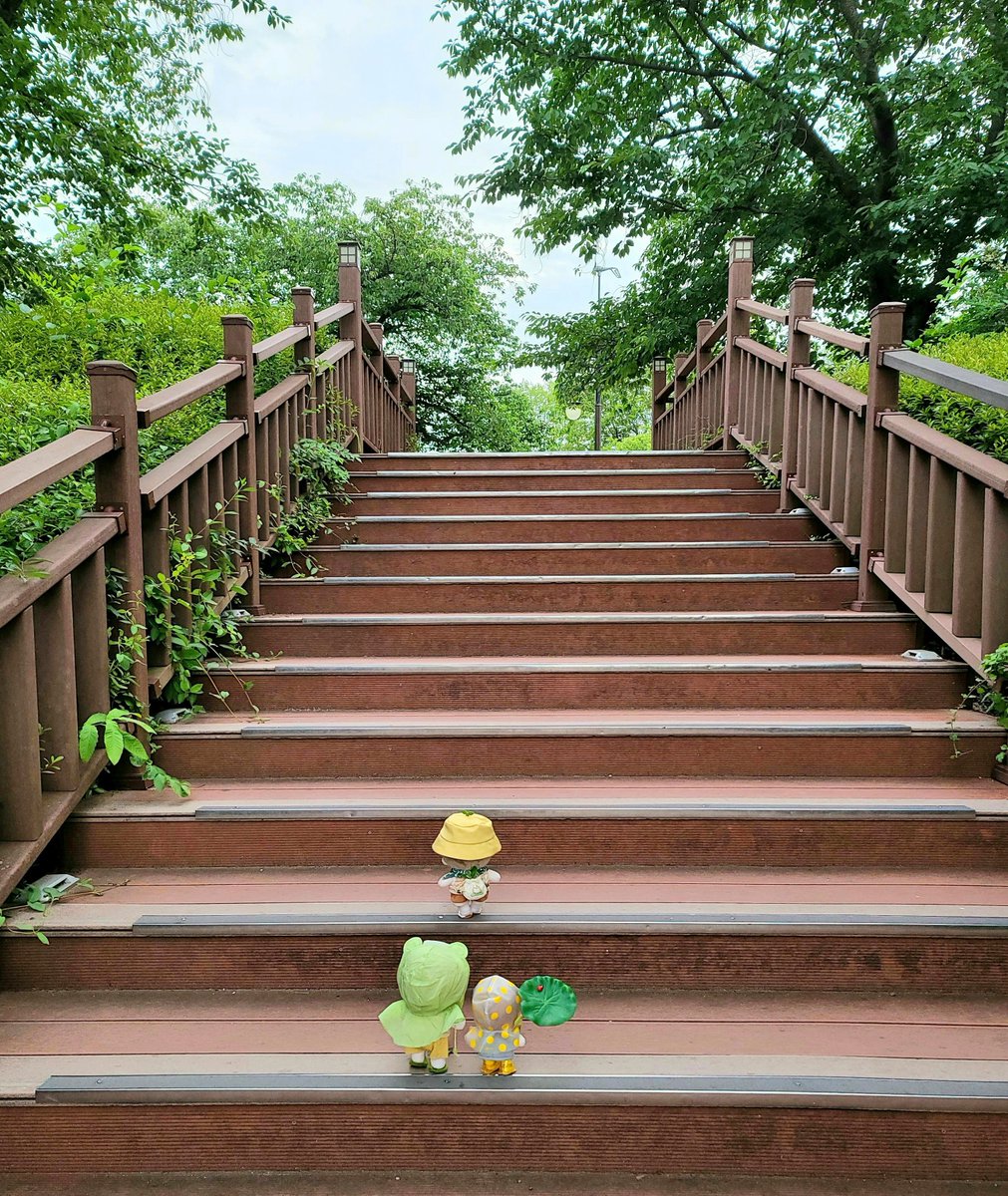 ☔️비 그쳤진,,🐹🌿🌳

#weLoveJin #TheAstronaut
#JIN #방탄소년단진
#jindoll @BTS_twt
                      #슬리네둥이