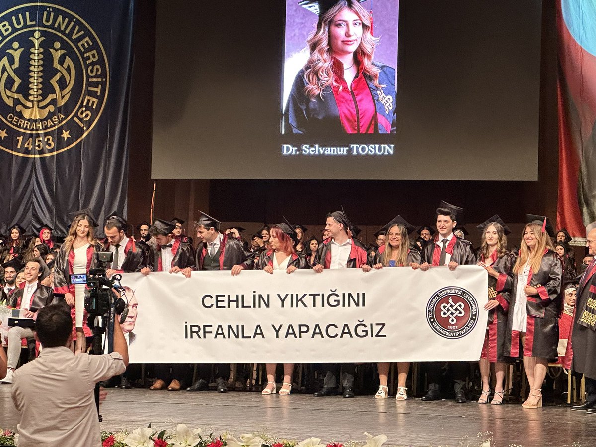 Cerrahpaşa Tıp Fakültesi 2023 mezunlarından mesajlar 🥰🤗