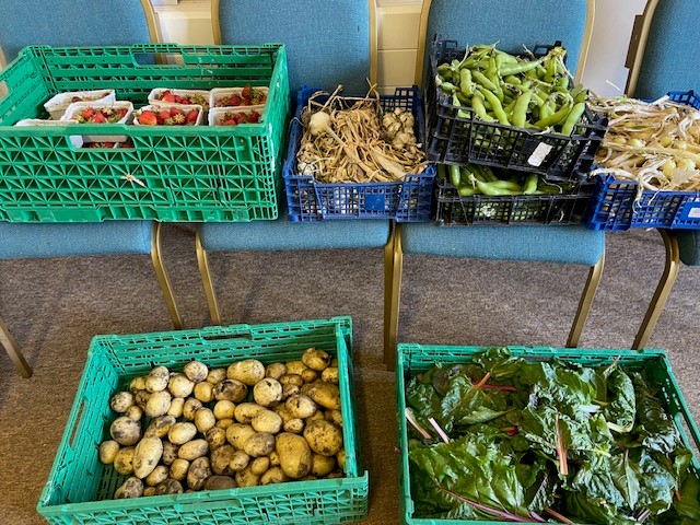 HandsofHopeUK's tweet image. The Times newspaper reported that “Five-year-olds in Britain are on average up to 7cm’s shorter than their peers in other wealthy nations. A poor national diet has been highlighted as a major culprit" Time to get real!

Today's delivery to Rye Food Bank - organic, healthy food.