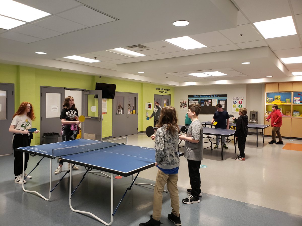 Grade7MsSmith's tweet photo. We had a great day at our indoor fun day.@AdmiralsAcad_NL @NLESDCA https://t.co/nIDRwRkVMN