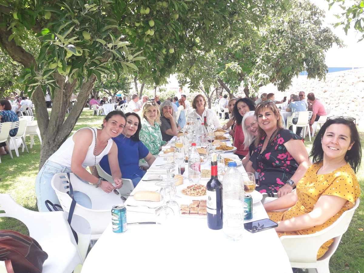 SmoralesPa's tweet photo. También he compartido momentos muy buenos y alguna que otra aventura. 

Se cierra una etapa en la que he reído, llorado, bajado los brazos, cogido impulso para volver con más fuerza, me he enfadado, he disfrutado  y así un largo carrusel de emociones. (2/3) Bis https://t.co/LXGWPNhAAY