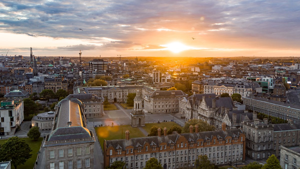 tcdglobal's tweet image. Our #WelcomeToTrinity guide provides helpful tips and information for incoming Trinity students. The sooner you know your next steps, the sooner you can focus on student life at @tcddublin and living in Dublin! 
Read more here: 
tcd.ie/study/internat…