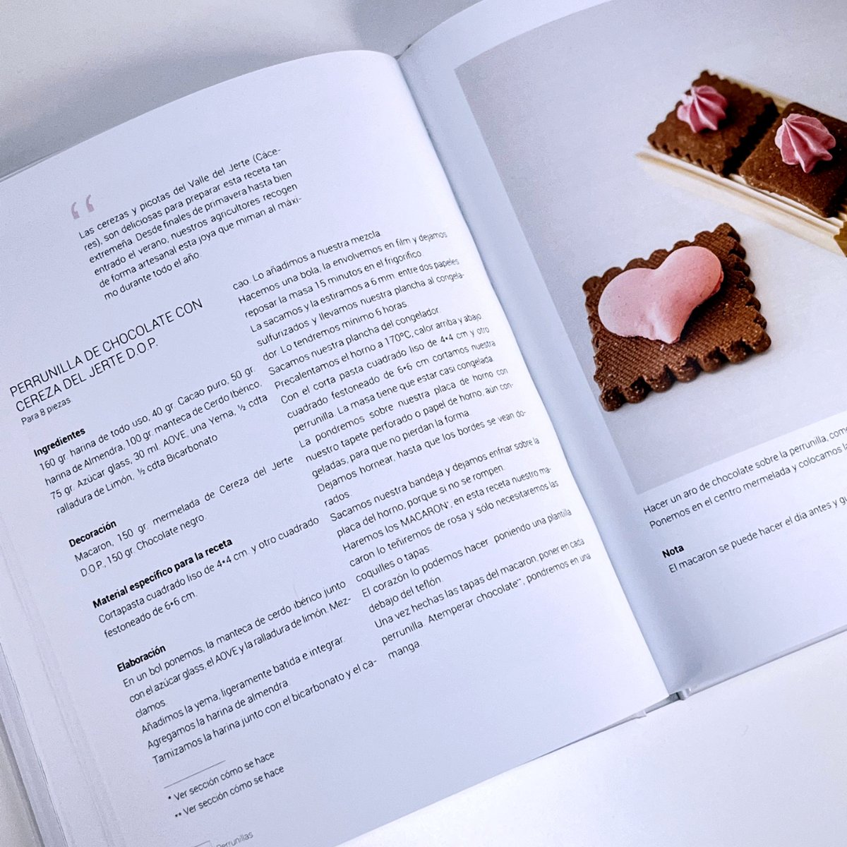 #C2O / 𝐒𝐞𝐫𝐯𝐢𝐜𝐢𝐨𝐬 𝐞𝐝𝐢𝐭𝐨𝐫𝐢𝐚𝐥𝐞𝐬 📖

✅ Diseño y maquetación de las páginas y cubiertas del libro
✅ Envío de las pruebas de maquetación al autor
✅ Gestión como editorial de las tareas legales
✅ Impresión de los ejemplares acordados