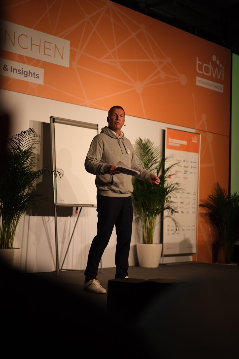 BWmentor (@bwmentor) on Twitter photo #Keynote #Empfehlungen von Klaus-Dieter Schulze / TDWI auf der #tdwimuc:
3) "People-Driven", "Menschenperspektive" einnehmen - Zweifel an ausreichender Kapazität für das Konsumieren von Informationen
- #tdwimuc / <a href="/tdwi_eu/">TDWI EUROPE</a> #Keynote #Empfehlungen von Klaus-Dieter Schulze / TDWI auf der #tdwimuc:
3) "People-Driven", "Menschenperspektive" einnehmen - Zweifel an ausreichender Kapazität für das Konsumieren von Informationen
- #tdwimuc / <a href="/tdwi_eu/">TDWI EUROPE</a>