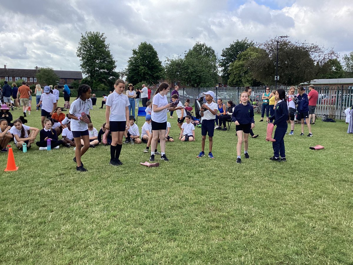 Loving sports day this morning!! #ltpape #WeAreBrightFuture <a href="/TraffordSSP/">Trafford SSP</a>