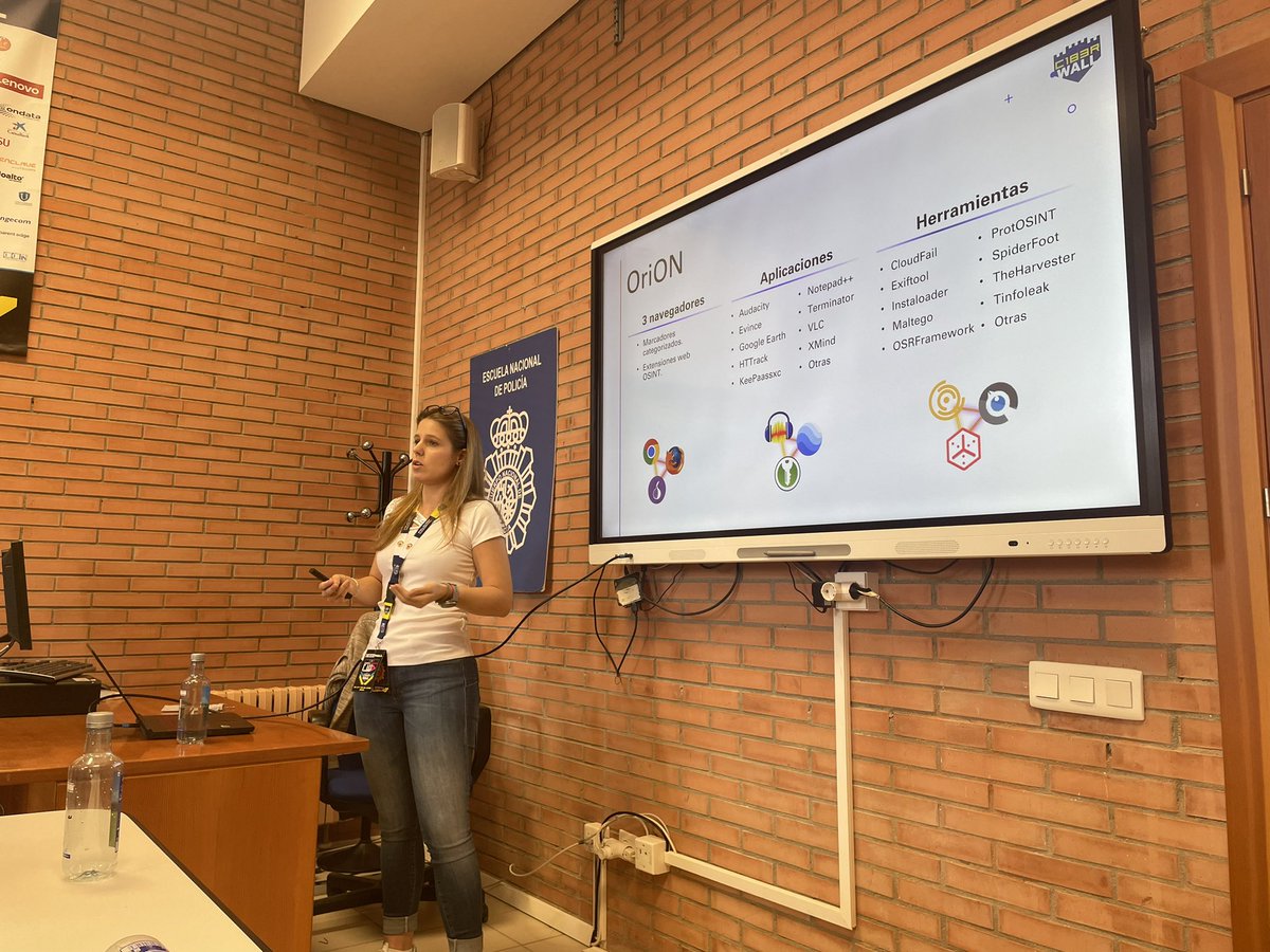 enelago's tweet photo. Ahora en @C1b3rWall , @cl4r4_5 nos presenta OriON 

Más info 👇🏻

https://t.co/PoTAZT7gHH https://t.co/M7eyrXtK1h