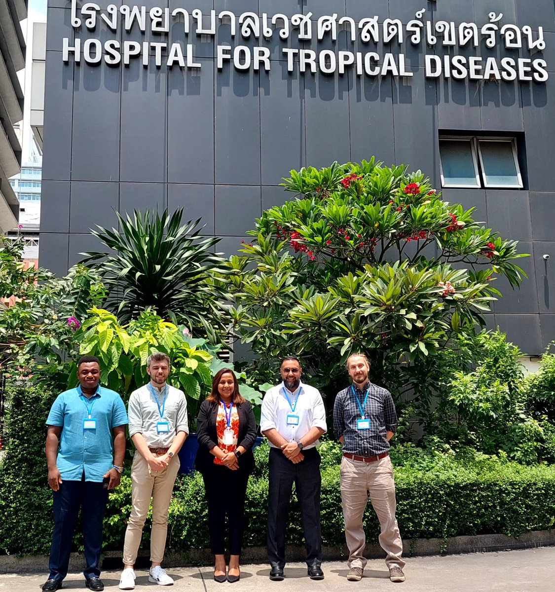 malariagenomics's tweet photo. Last week,@Shav_R's team from @sangerinstitute started the Pf amplicon sequencing implementation workshop in @MORUBKK, Bangkok🇹🇭 

The hands-on wet lab training helps set up the Pf amplicon sequencing protocol for in-country sequencing &amp; data generation of the #malaria parasite🦠 https://t.co/OytrMzmbdE