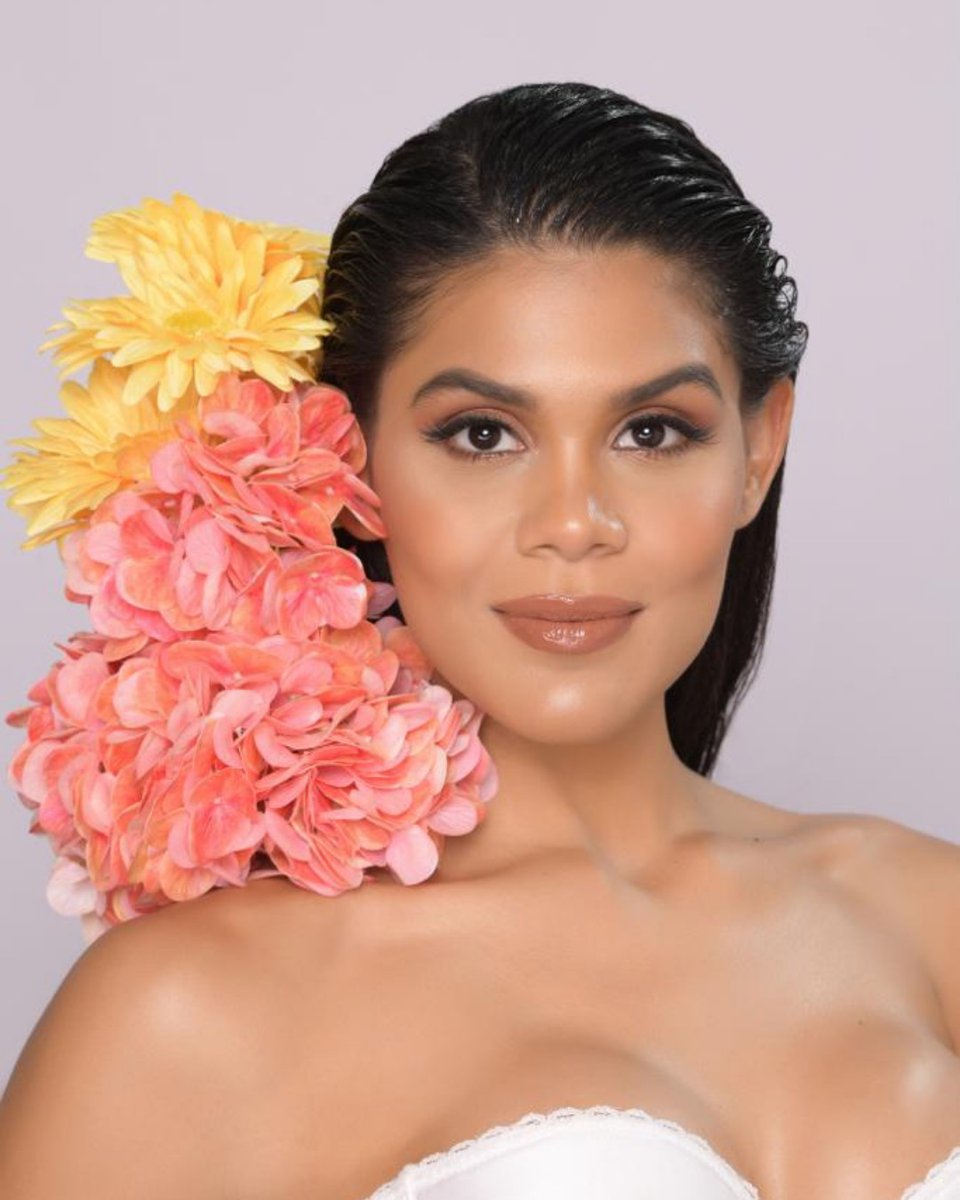 ⭐ |#CulturaDL| Lisbeth Arias tiene 27 años y es formada en derecho internacional, oratoria y marketing digital

🔗ow.ly/bKjc50OTiha 

#DiarioLibre #RevistaDL #SDO #MissRDUniverso2023 #MissUniverso2023