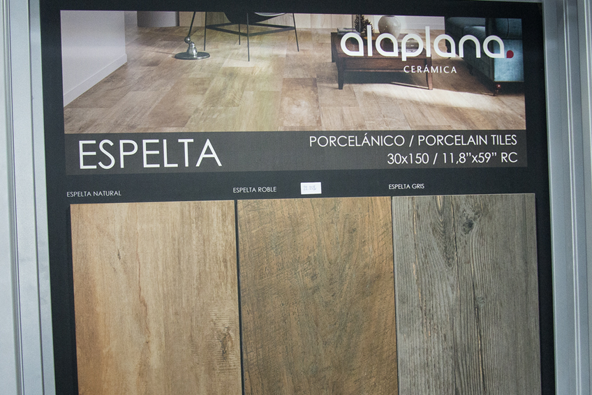 VillalbaenP29's tweet photo. Gres y #Azulejos #Galapagar, en el #P29deVillalba, te ofrece una amplia gama de #porcelánico para interiores y exteriores. Alta resistencia y fácil de mantener. Ven a nuestra exposición y descubre las mejores marcas y los mejores precios. https://t.co/pH26kkig7q https://t.co/t8wfRGWXGa