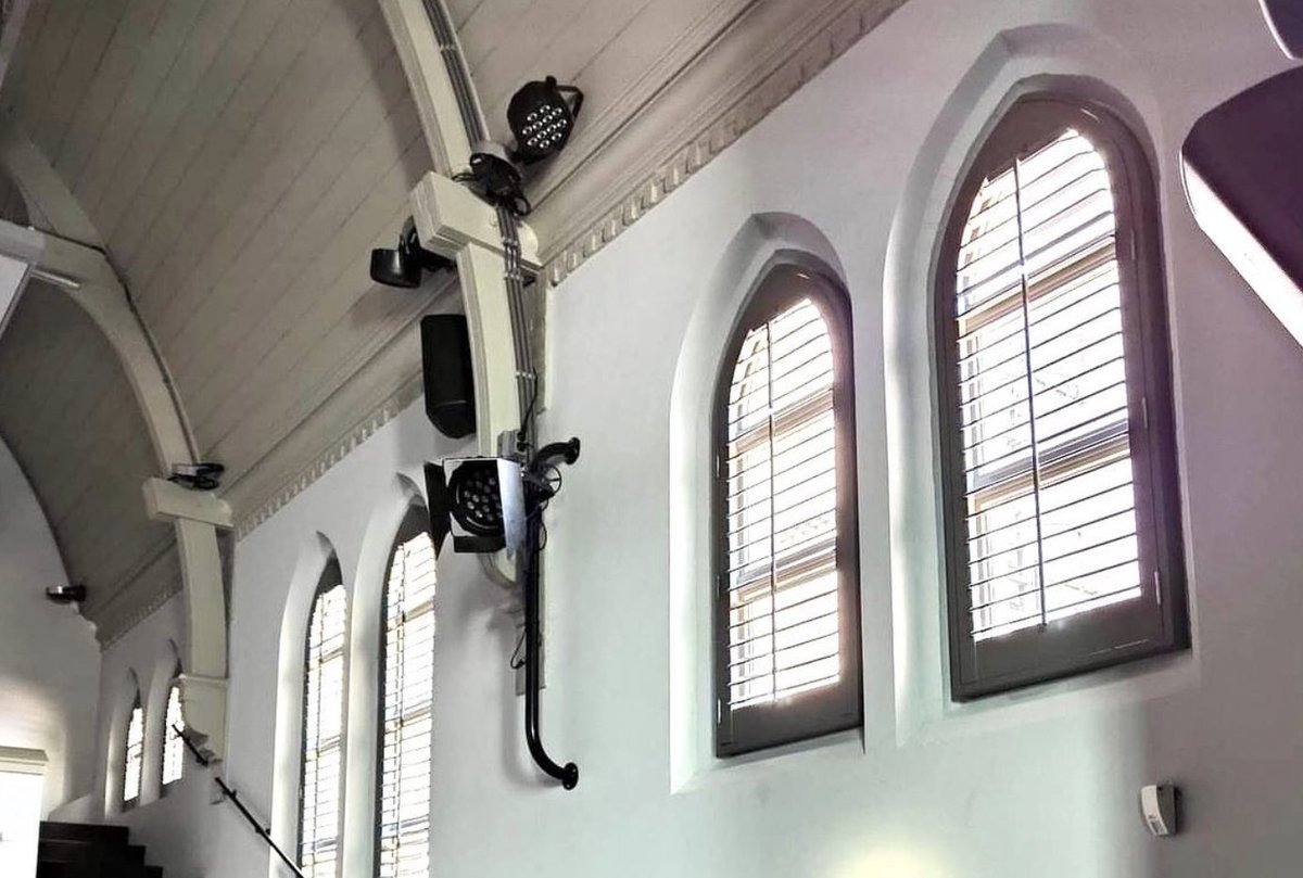 Upgrade Brinkhuis Laren met shutters van @StyleShutters  voor de Gotische ramen. 
#shutters #styleshutters #brinkhuislaren <a href="/BrinkhuisLaren/">Brinkhuis Laren NH</a>