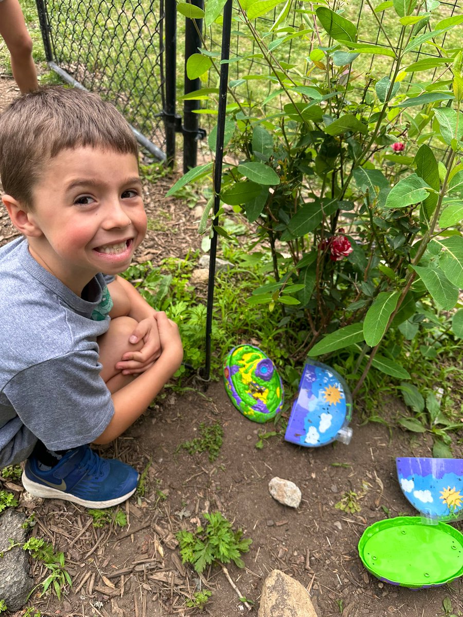 Ms_JHughes's tweet image. Our lady bugs are ready to spread their wings! 🐞The opportunity to observe and watch the ladybug life cycle unfold day by day was exciting & sparked K-H scientists curiosities and wonders even more! @Hubbard_School #MomentsLikeThese #TeachingForUnderstanding