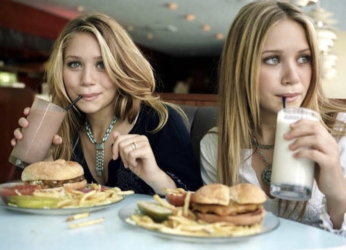 PopCulture2000s's tweet photo. https://t.co/4McMgio77x