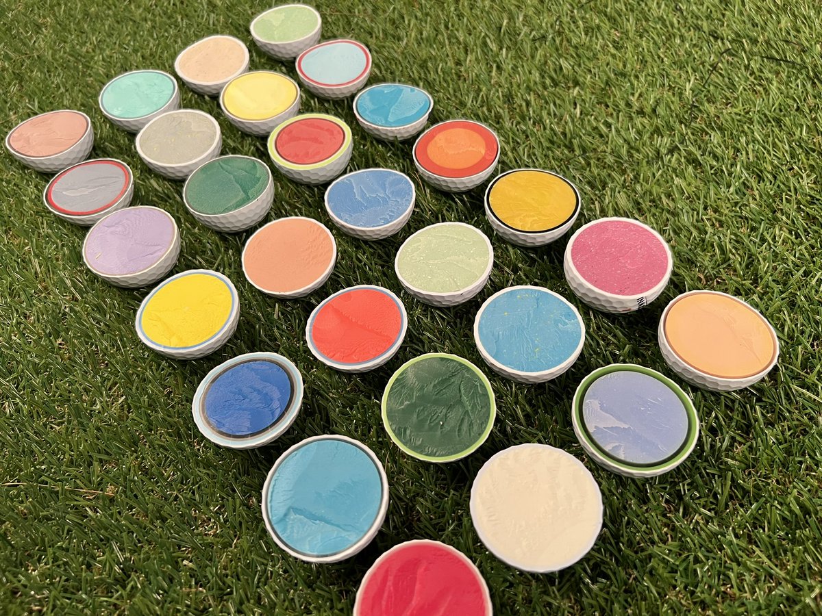 DaddowSimon's tweet photo. Just golf balls cut in half, but how good do they look?
#RobotTestComingUp
#WhatIsInside https://t.co/J4dDzbnD4N