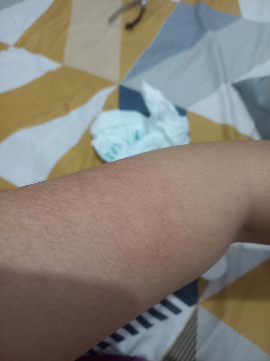 astrdastr's tweet photo. ayam goreng cianjur, musuhku 😠 https://t.co/hCM1qcCMvv