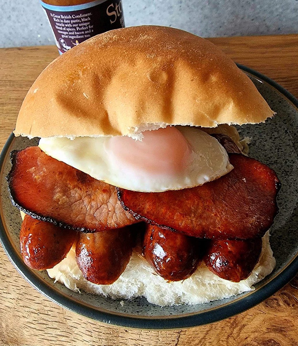 Kristina on Twitter "RT WHATSFORDlNNER Sausage, Bacon and Egg Butty"