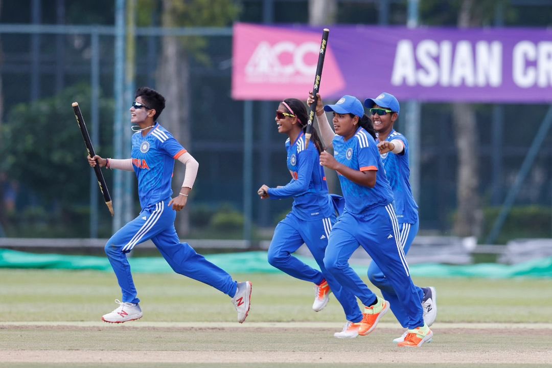 mandhana_smriti's tweet photo. Huge congratulations to the Indian team on lifting the Women's Emerging Teams Asia Cup trophy! 🏆🙌  Keep soaring high! #WomensEmergingTeamsAsiaCup https://t.co/QsFzSbj4cu