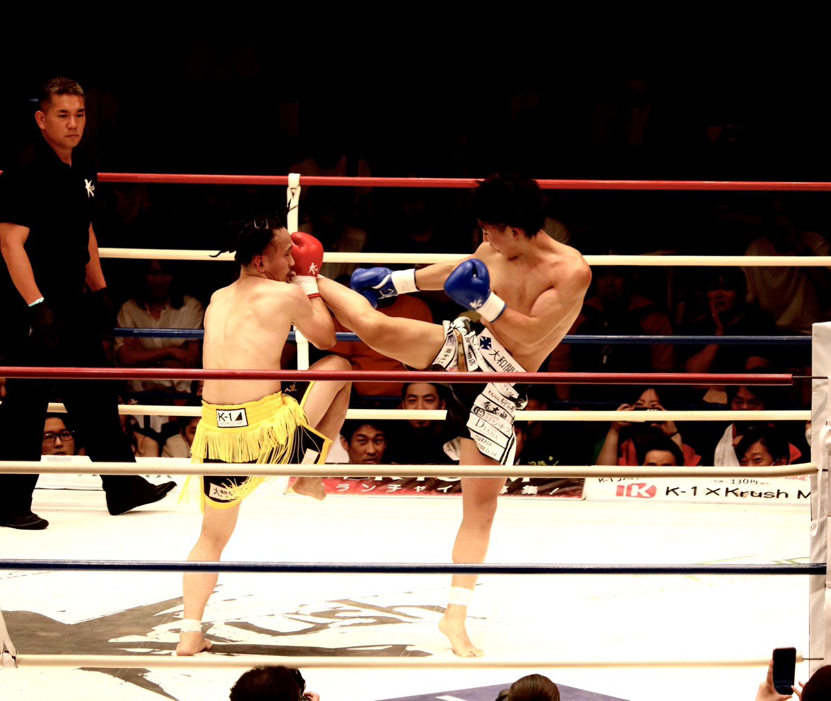 tomozo_1210's tweet photo. 先日のKrush150
新美選手vs寺田選手
#krush150
#ファインダー越しの私の世界 https://t.co/wF57jfOlCr
