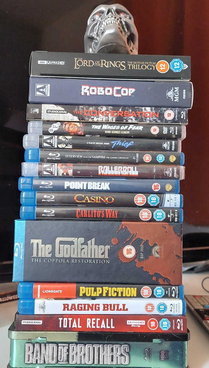A tiny stack of my #films that are downstairs in my to watch/been watched pile.

What two would you pick for a Friday night double-bill? 

#bluray #4KUltraHD #MovieNight #MoviePreferences #MovieMarathon