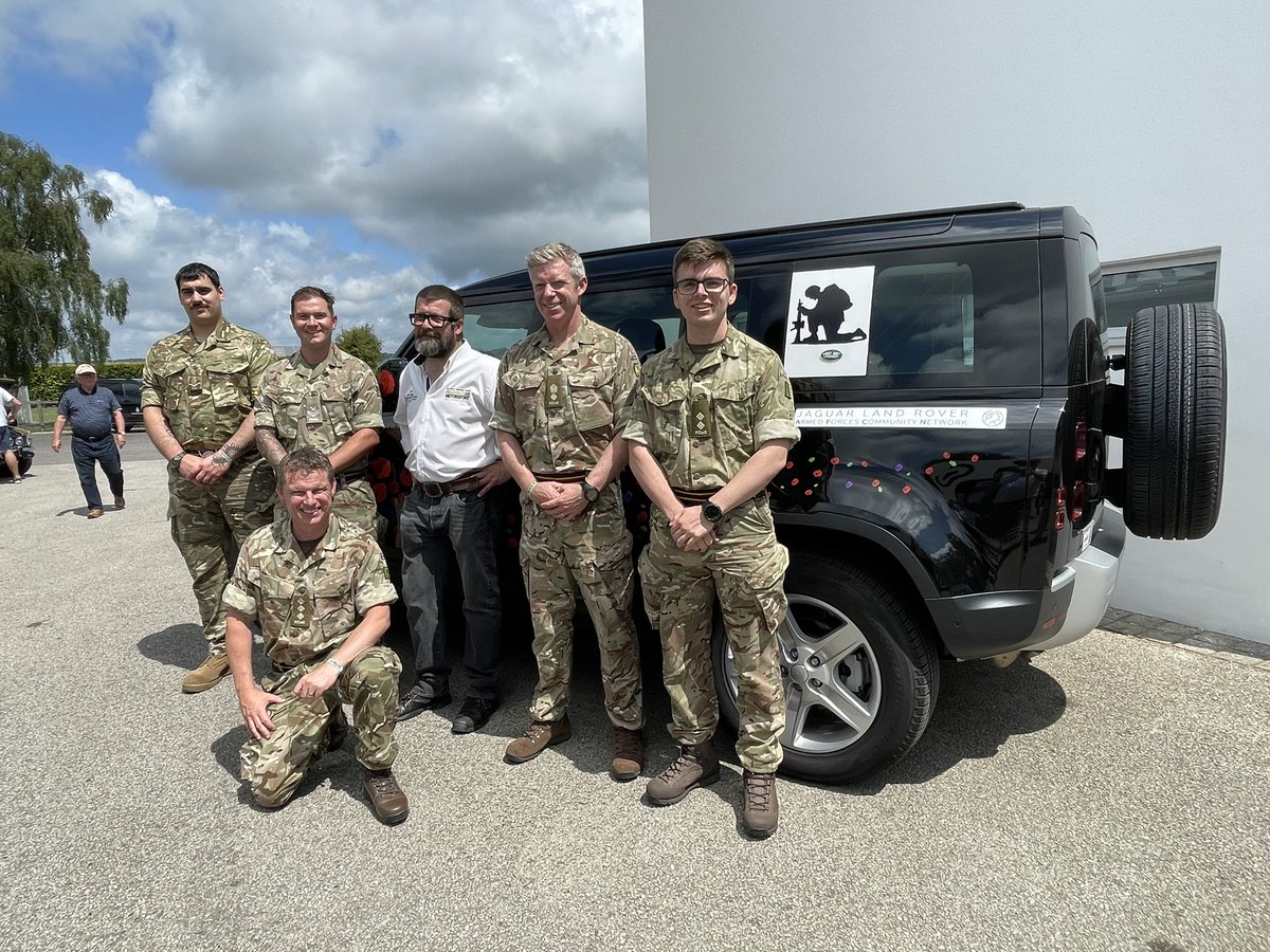 @DRM_Support @jaguarlandrover @Missionmotorspt here today at Glorious Goodwood Motor Circuit for mission motorsport Meyrick Cox day on #ReservesDay during #ArmedForcesWeek good to see reservists from JLR attached to 103 Btn REME  in attendance @ComdOffr103REME