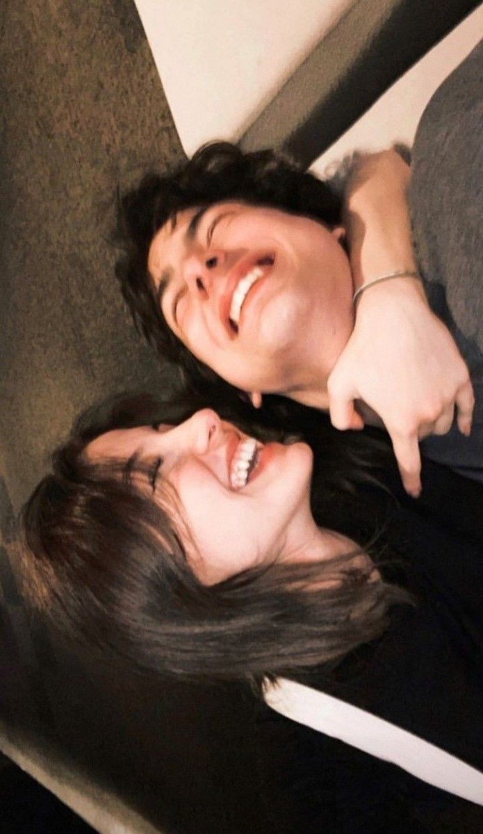 adamsjmary's tweet photo. 4 meses te chamando de marido, eu te amo mais cada dia, obrigada por estar na minha vida J, prometo te amarei na riqueza e mais ainda na pobreza, na alegria e mais ainda na tristeza, na saúde e mais ainda na doença, até depois que a morte nos separar ❤️ https://t.co/BQgrTtM6Va