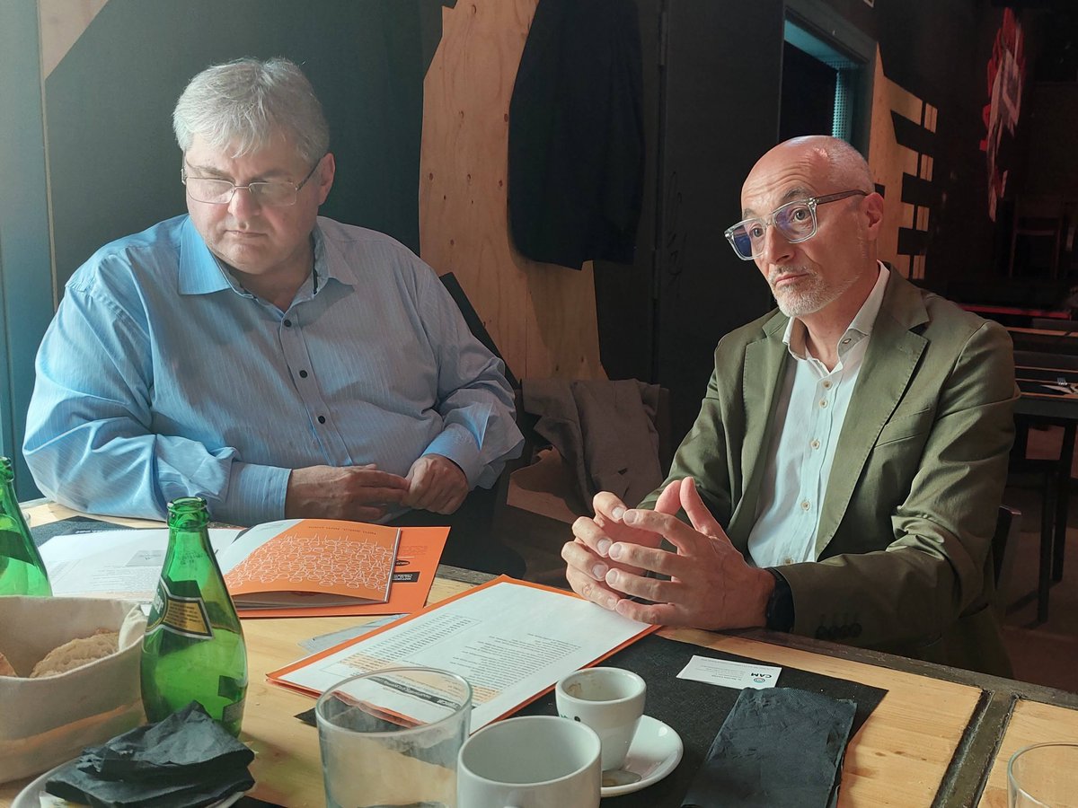 LeoMartinezRe's tweet photo. Ahir @Mutuacat es va reunir amb la @XES_cat  i la Confederación Argentina de Mutualidades, que des del 1951 defensa els interessos de 11 milions d'associats. Amb el president Alejandro Russo vàrem intercanviar experiències Internacionals de l' #economiasocial i ara a #AIMGeneva23 https://t.co/sQzGXEehfg