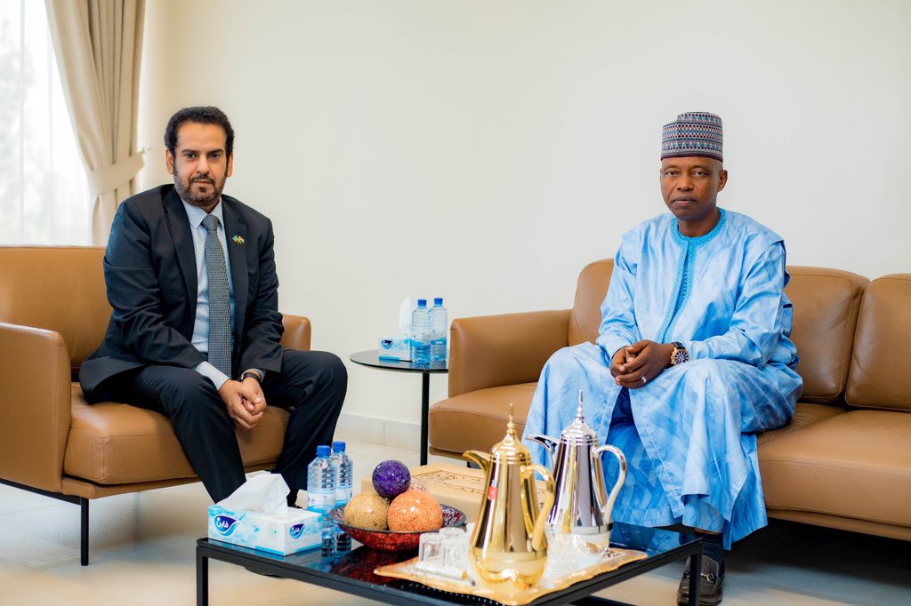 H.E Ambassador Hazza Alqahtani received Sheikh Salim Hitimana, Mufti of the Rwandan Muslim Community. They discussed ways to further strengthen the cooperation between the UAE Embassy and the Rwandan Muslim Community. @MoFAICUAE